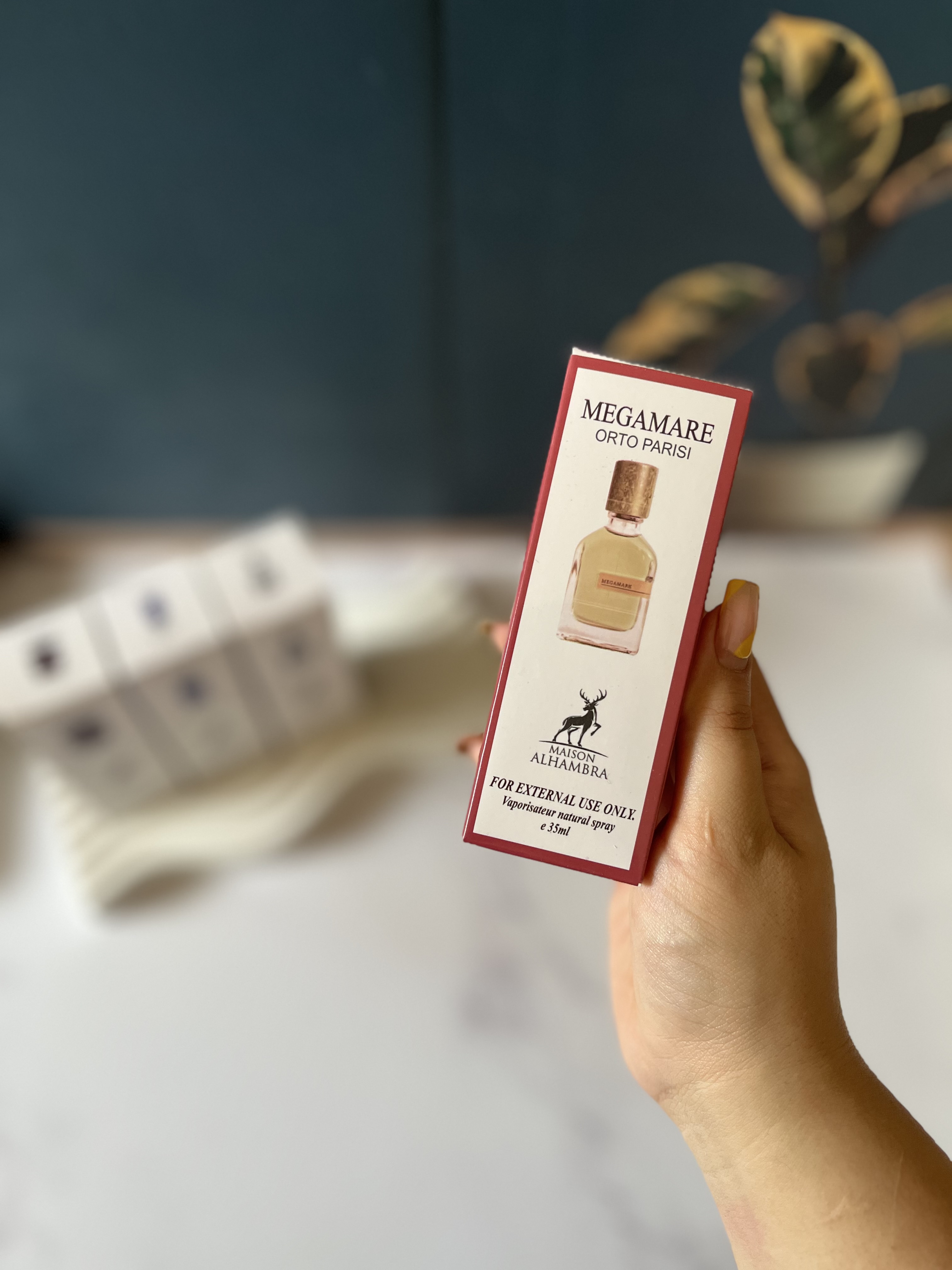 ادکلن قلمی الحمرا رایحه مگاماره