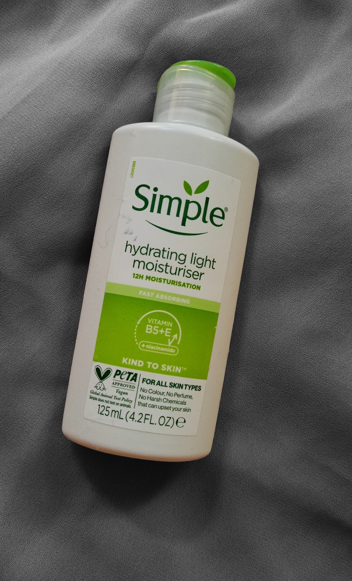 کرم آبرسان و مرطوب کننده سیمپل مدلlight